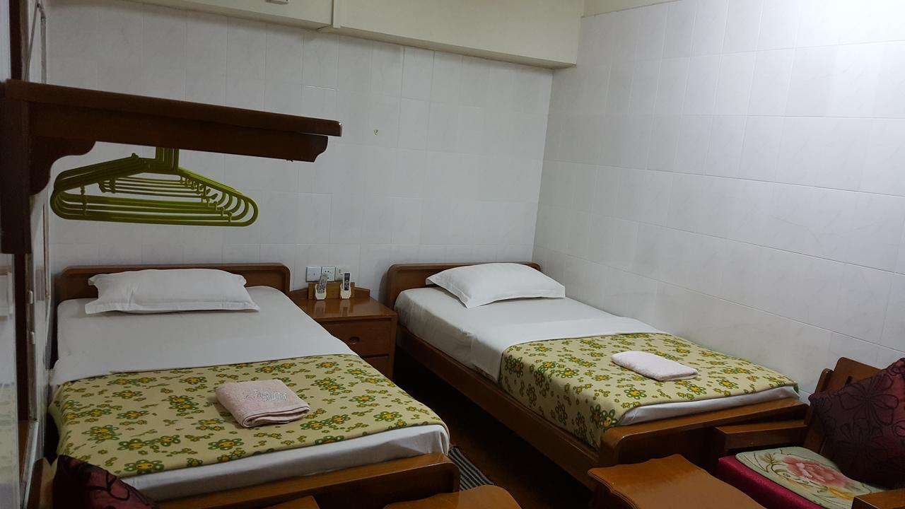 Chan Myae Guesthouse Yangón Exterior foto