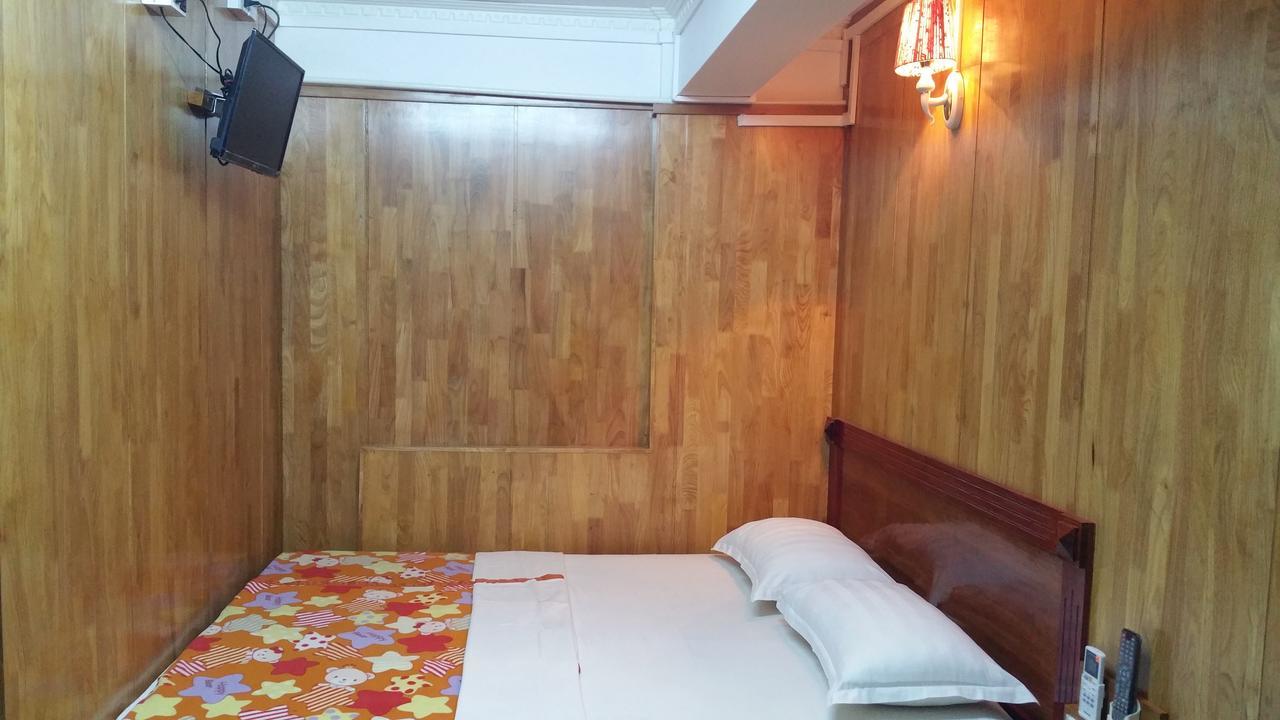 Chan Myae Guesthouse Yangón Exterior foto